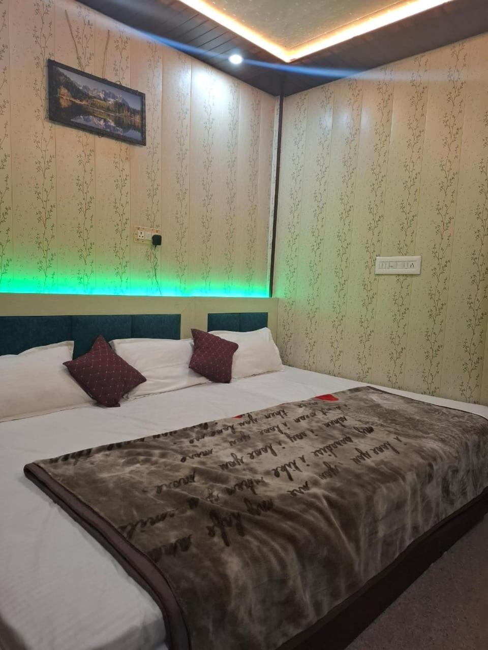 Hotel Sgh Subhadra Guest House Ayodhya Exterior photo