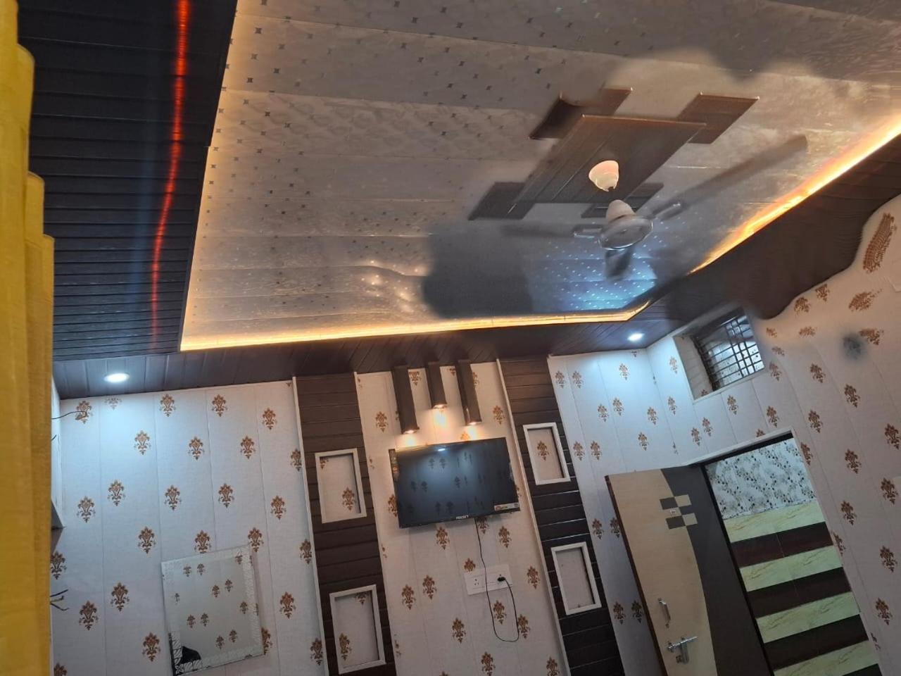 Hotel Sgh Subhadra Guest House Ayodhya Exterior photo