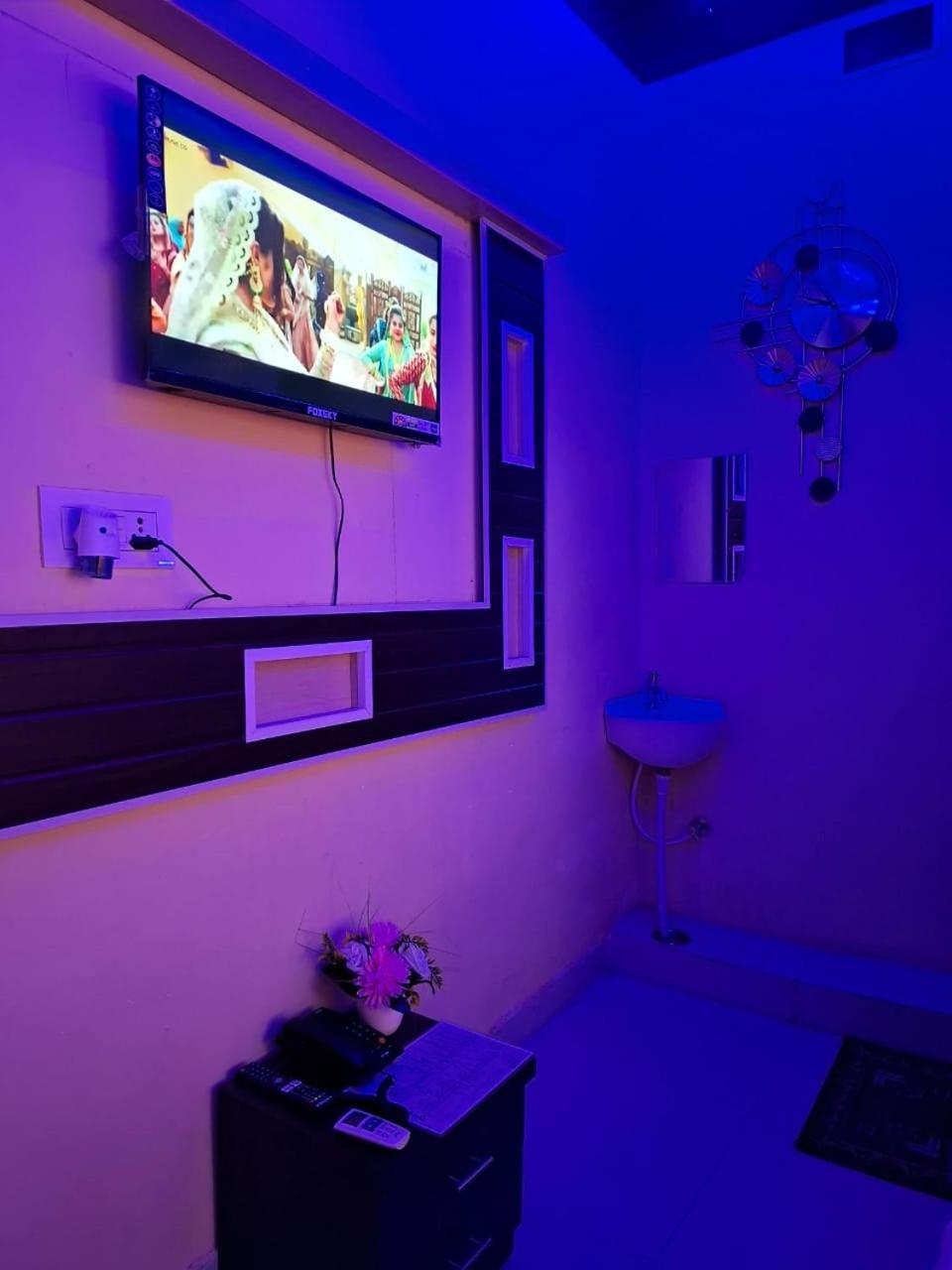 Hotel Sgh Subhadra Guest House Ayodhya Exterior photo