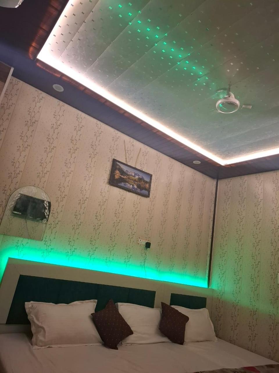 Hotel Sgh Subhadra Guest House Ayodhya Exterior photo